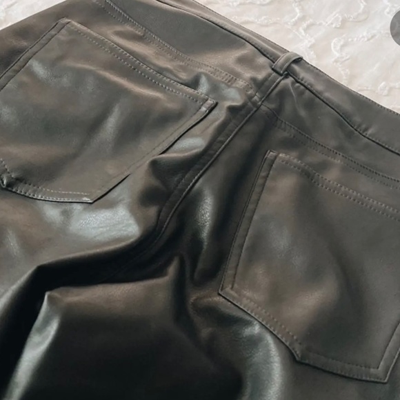 NEW! H&M Pleather Slacks - Worn Once for an event - gorgeous - SZ. 6 - Picture 14 of 16
